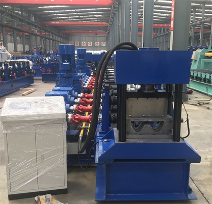 Rollo de alta velocidad de la barandilla de la carretera que forma el sistema de control del PLC del delta de la máquina