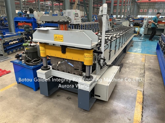 Tejado Ridge Cover Tile Making Machine de Ridge Capping Roll Forming Machine del tejado del metal de la buena calidad