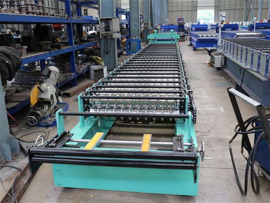 El acero del color acanaló la estación hidráulica del control del PLC de la máquina de la chapa