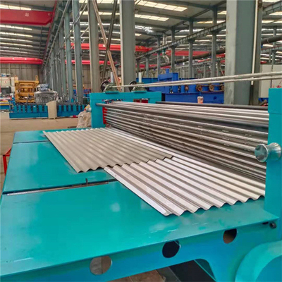 La impulsión del engranaje acanaló el rollo que hacía la máquina 12m/Min Coloe Steel Material