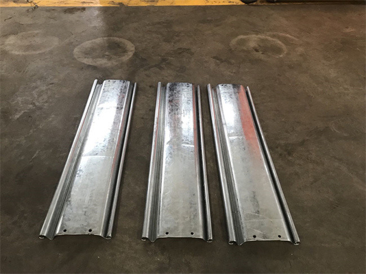 Grado de aluminio No.45 de la prensa de batir 380V 50Hz de la puerta del obturador el alto forjó