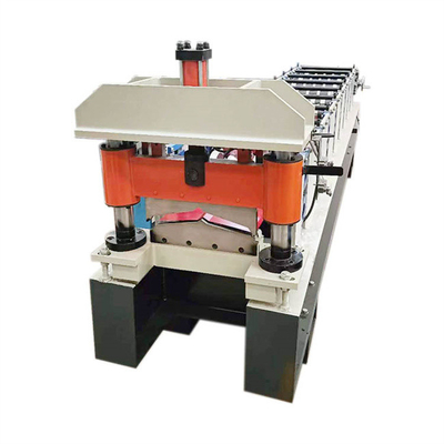 Máquina de acero de Ridge Cap Roof Roll Forming del arco del color del metal para Ridge Capping Tile
