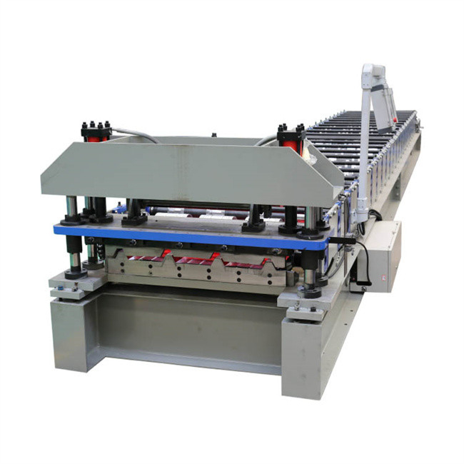 Rollo hidráulico del panel del tejado del control del PLC del corte que forma la máquina 15-20m/min para la pared del tejado