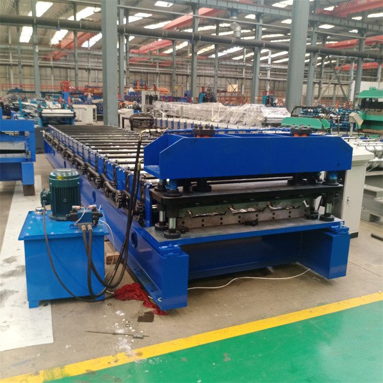 Rollo galvanizado de acero pre pintado del panel del tejado de Ibr que forma la máquina para el panel de pared