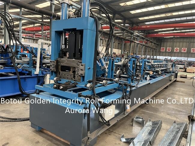 rollo de la correa de 11kW CZ que forma el ajuste 80-300m m del tamaño de la máquina para las casas de la estructura de acero